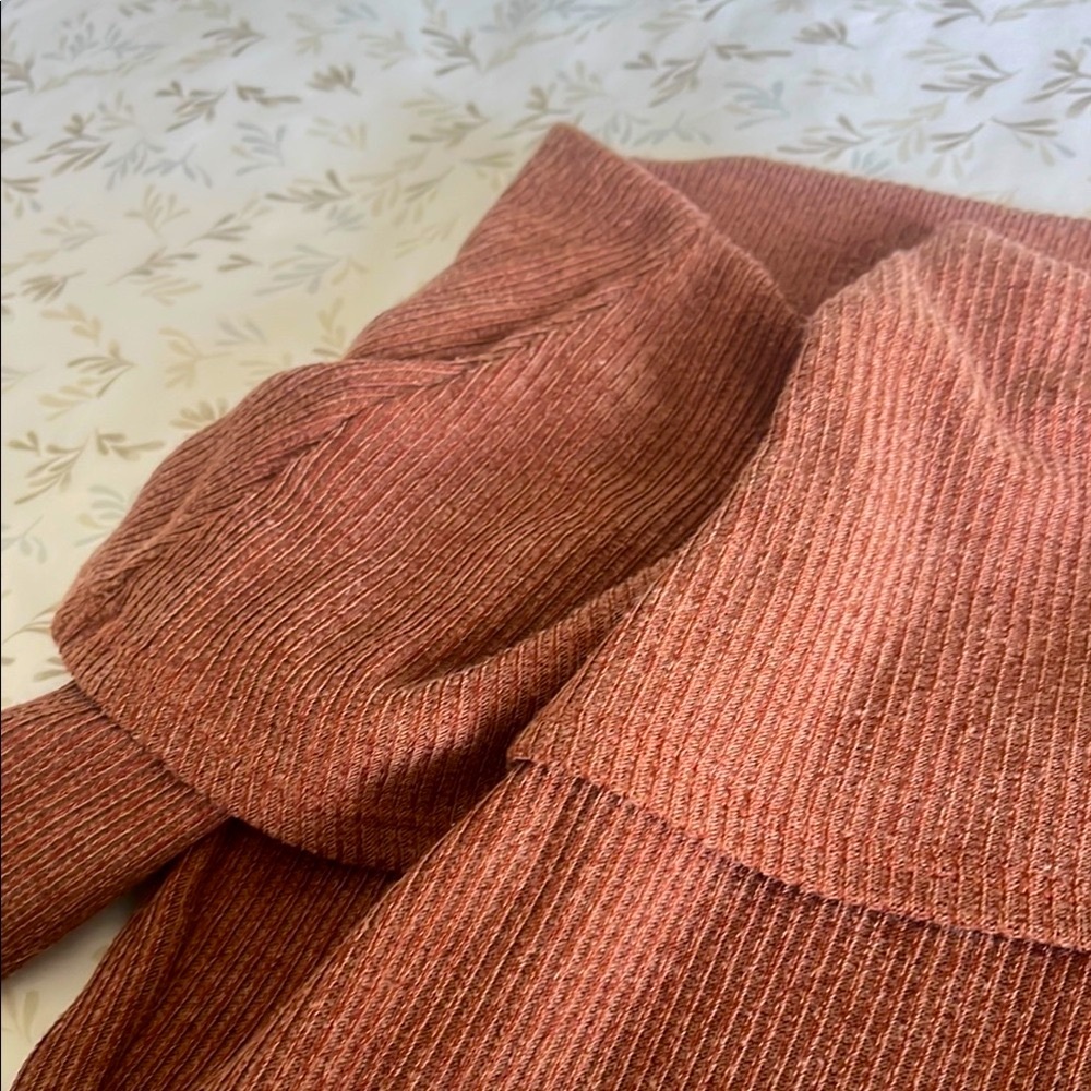Pink Off-Shoulder Ribbed Top - Picture 6 of 6